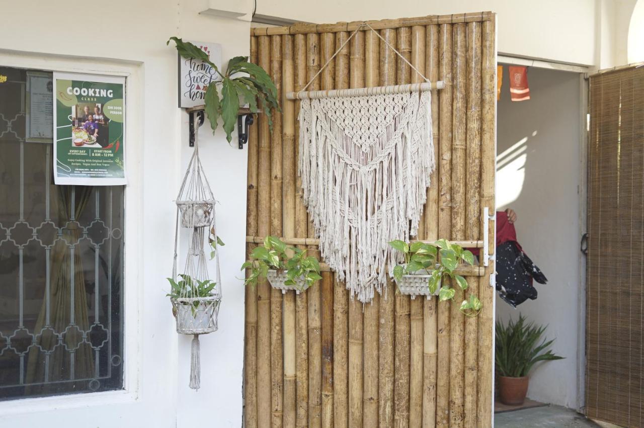Oke Baik Hostel Yogyakarta Extérieur photo