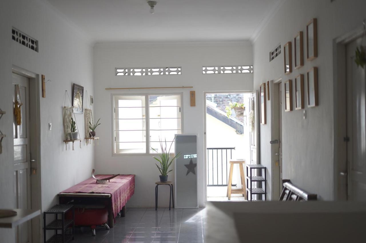 Oke Baik Hostel Yogyakarta Extérieur photo