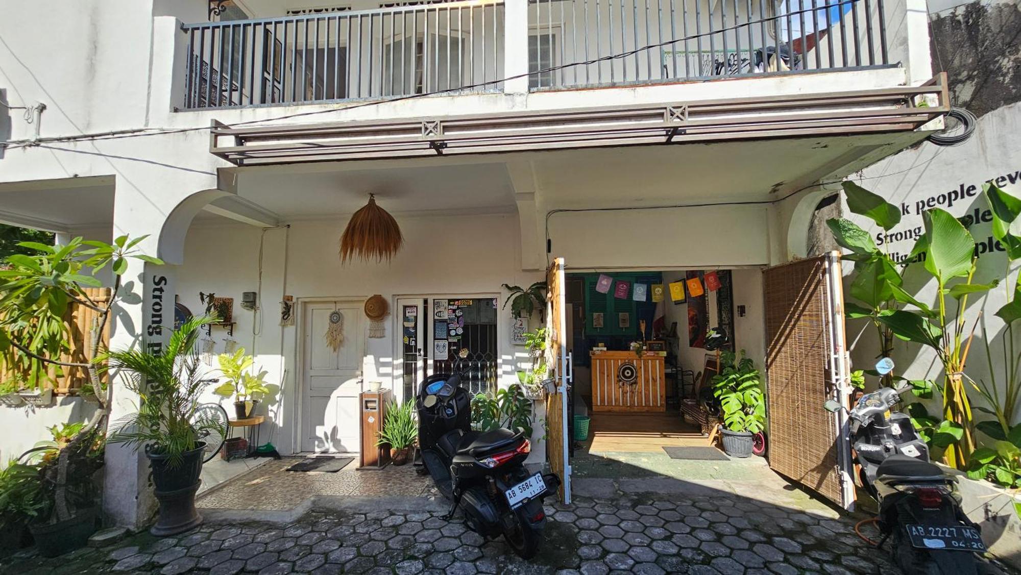 Oke Baik Hostel Yogyakarta Extérieur photo