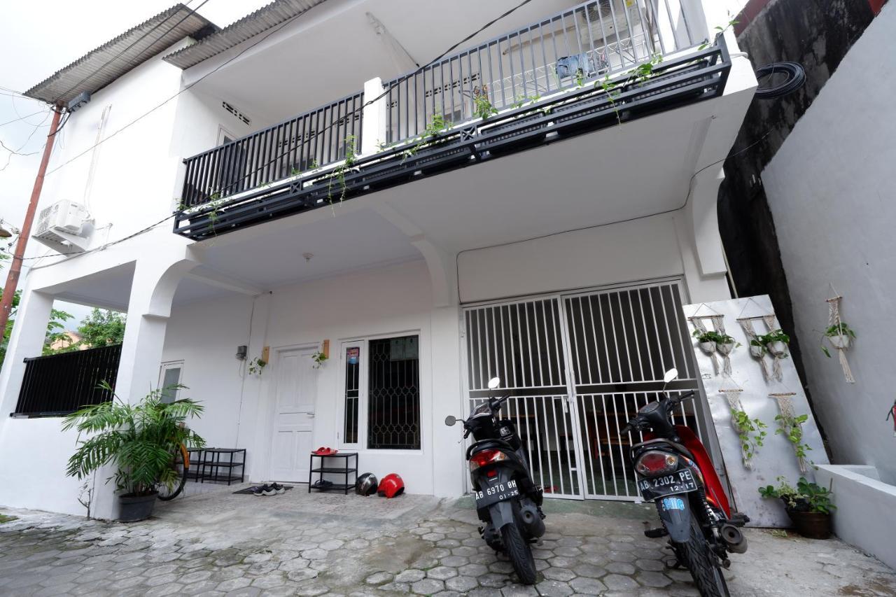 Oke Baik Hostel Yogyakarta Extérieur photo